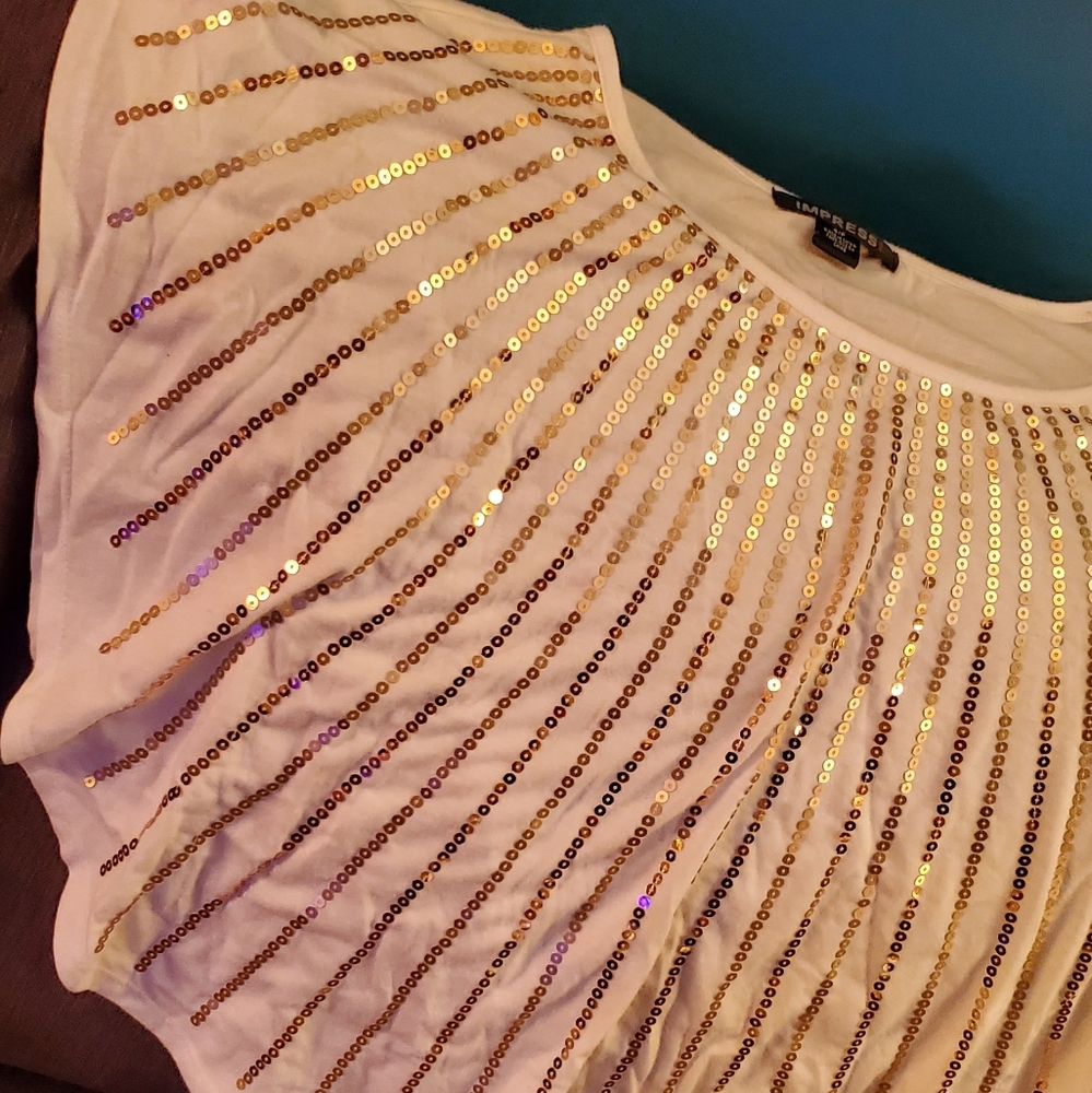 Gold and white top